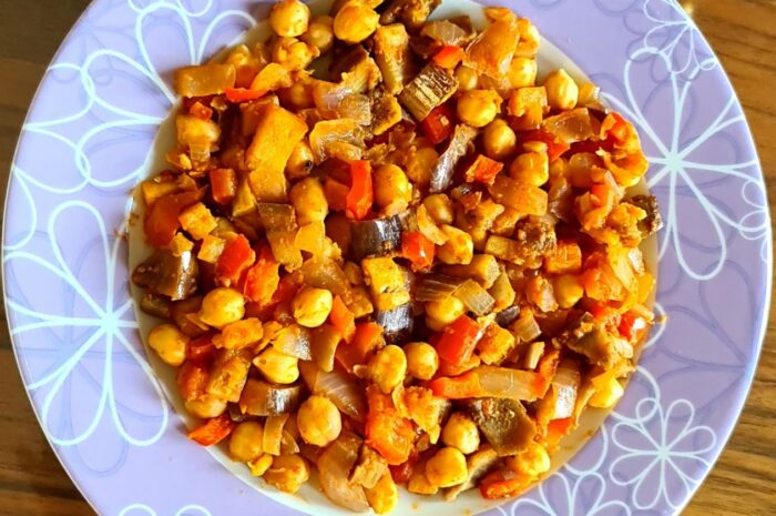 Garbanzos salteados con verduras