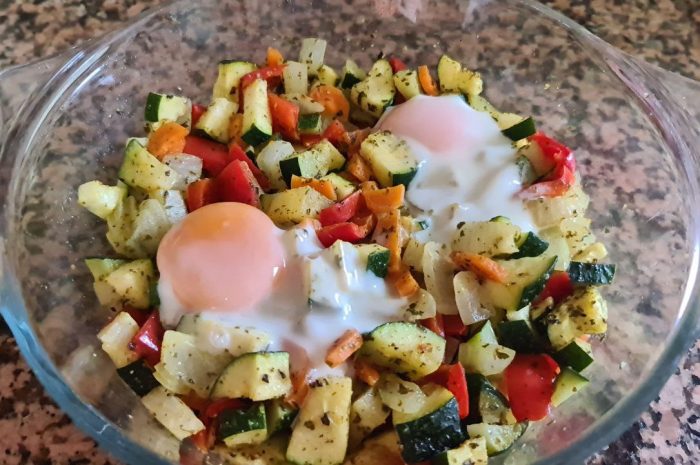 Verduras con huevo al microondas